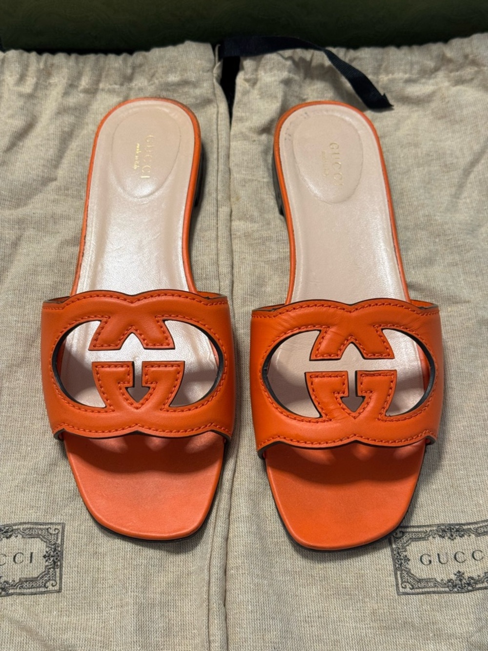 Gucci Slide Sandals with Interlocking G - Picture 2 of 8